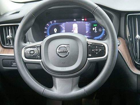 Certified 2023 Volvo XC60 T8 Plus image 25