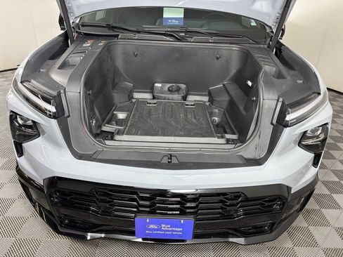 Used 2025 Chevrolet Silverado EV RST image 10