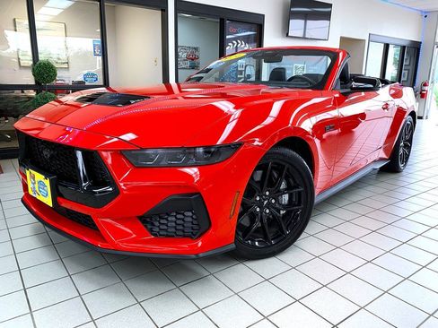 Used 2024 Ford Mustang GT Premium RWD image 2