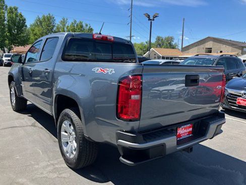 Used 2022 Chevrolet Colorado LT w/ Luxury Package image 3