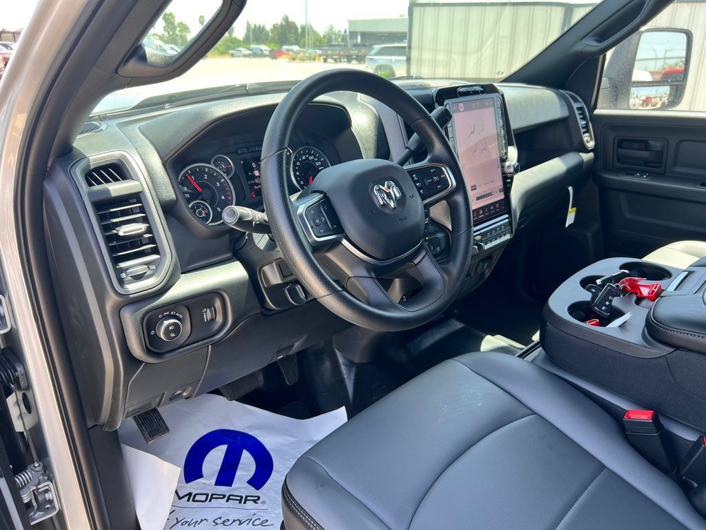 New 2026 RAM 3500 Tradesman AWD/4WD image 12