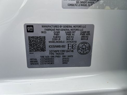 Used 2024 GMC Sierra 2500 AT4 w/ AT4 Preferred Package image 36