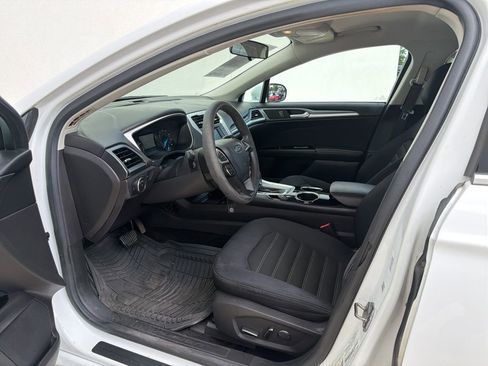 Used 2013 Ford Fusion SE image 9