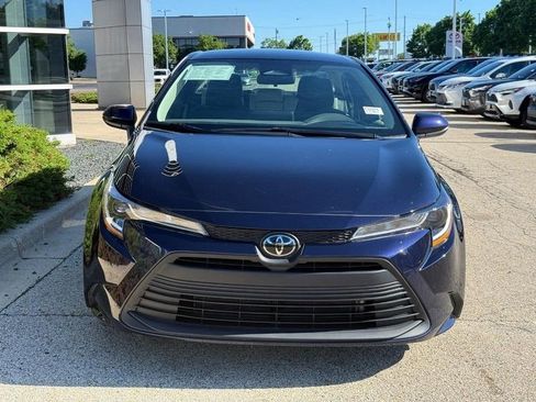 Used 2024 Toyota Corolla LE w/ LE Convenience Package FWD image 8