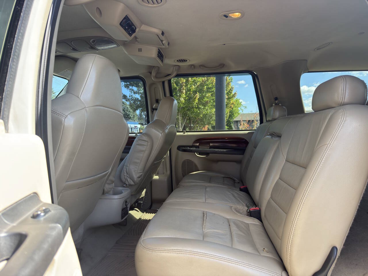 Used 2005 Ford Excursion Limited AWD/4WD image 13
