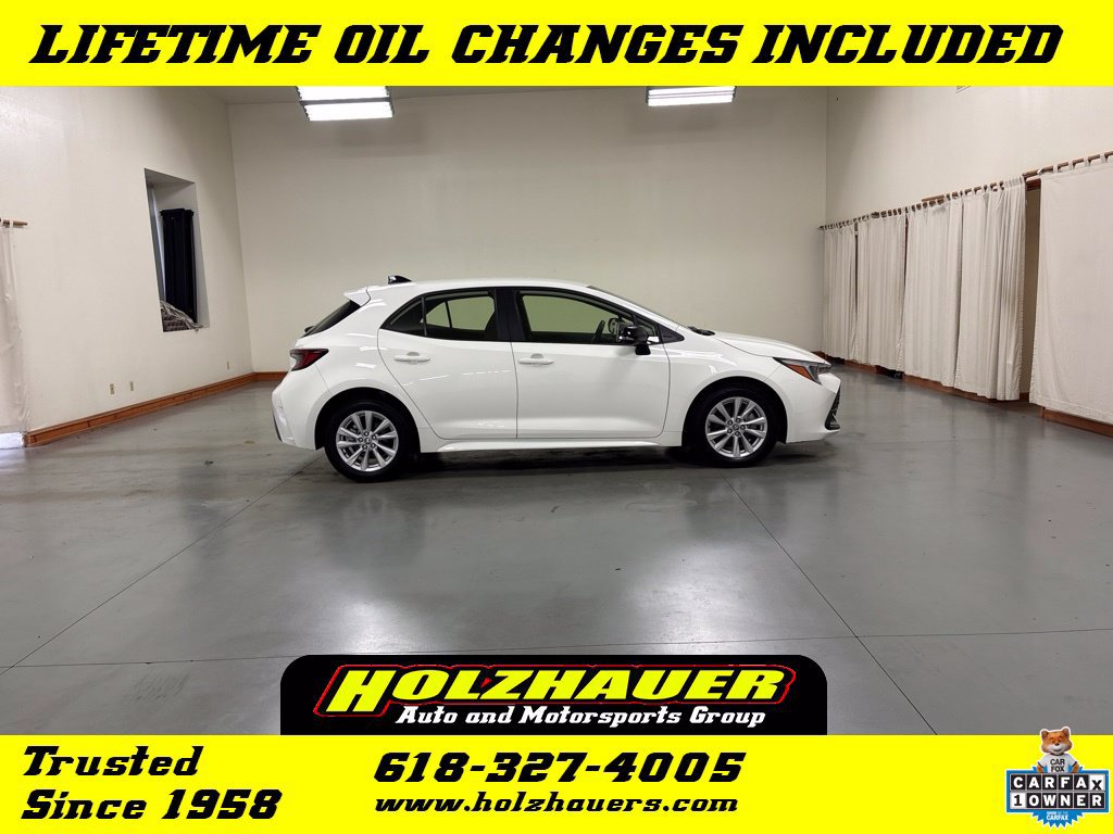 Used 2026 Toyota Corolla SE FWD image 1