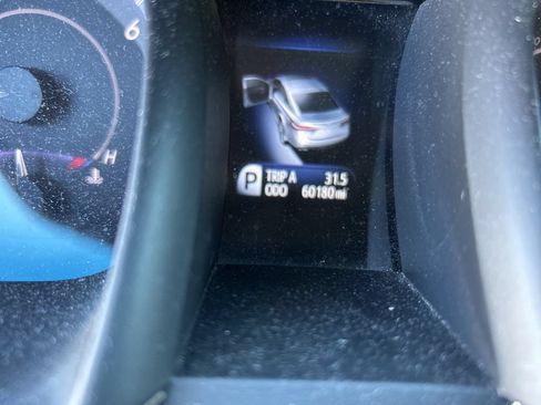 Used 2016 Toyota Avalon XLE Premium FWD image 9