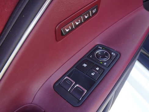 Used 2018 Lexus LC 500 Coupe image 14