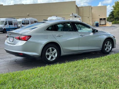 Used 2022 Chevrolet Malibu LT FWD image 10