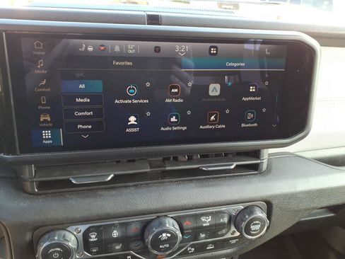 Used 2024 Jeep Wrangler Unlimited w/ Convenience Group image 15