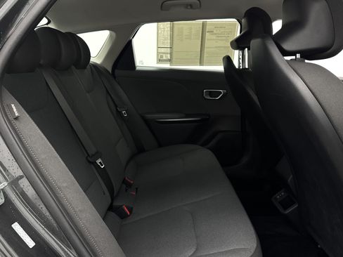 Used 2025 Kia K4 FWD image 27