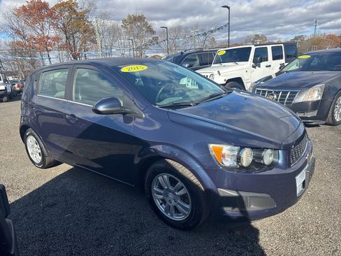Used 2015 Chevrolet Sonic LT image 2