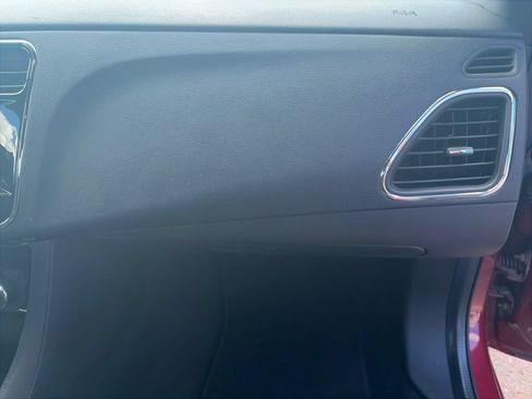 Used 2014 Chrysler 200 LX FWD image 27