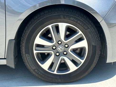 Used 2014 Honda Odyssey Touring image 11