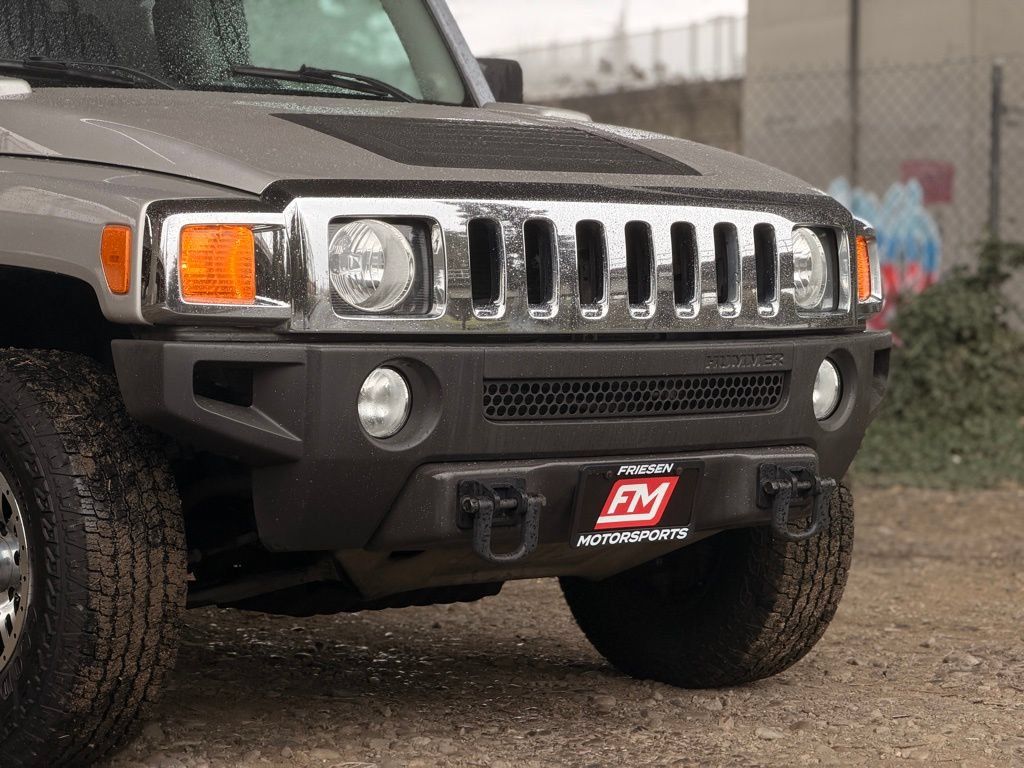 Used 2007 HUMMER H3 AWD/4WD image 10