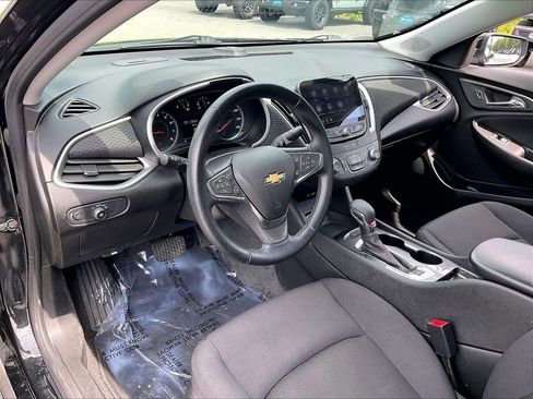Used 2024 Chevrolet Malibu RS FWD image 8