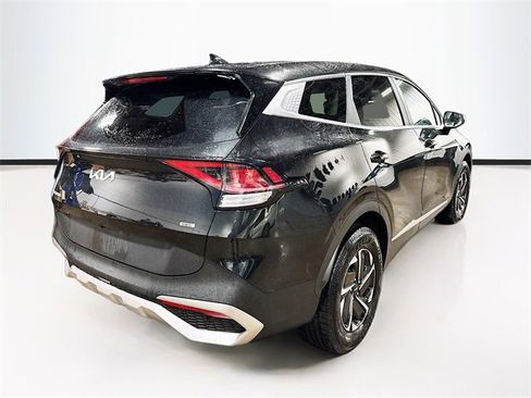 Used 2023 Kia Sportage LX image 7