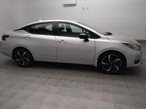Used 2025 Nissan Versa SR w/ Trunk Package FWD image 11