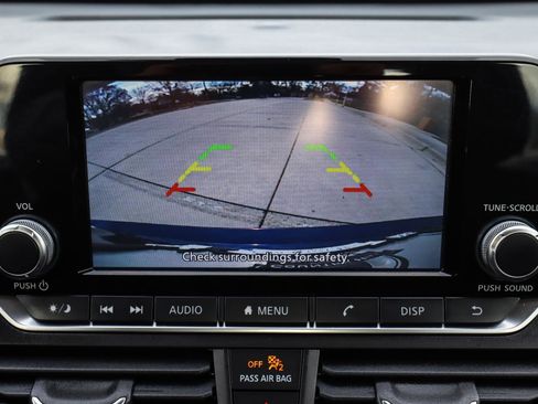 Used 2024 Nissan Altima 2.5 S image 7