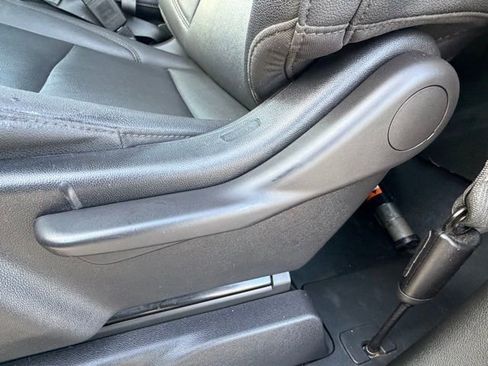 Used 2024 Chevrolet Silverado 2500 W/T image 29