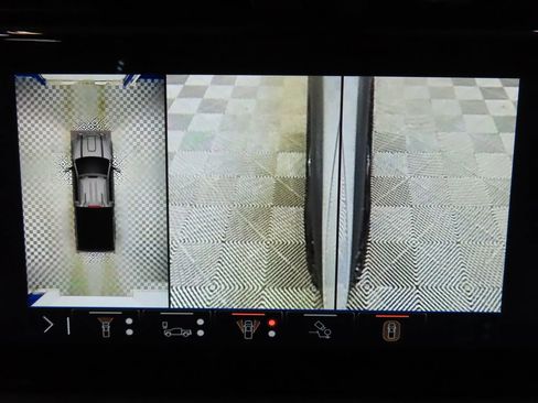 Used 2024 GMC Sierra 2500 AT4 w/ AT4 Premium Plus Package image 23