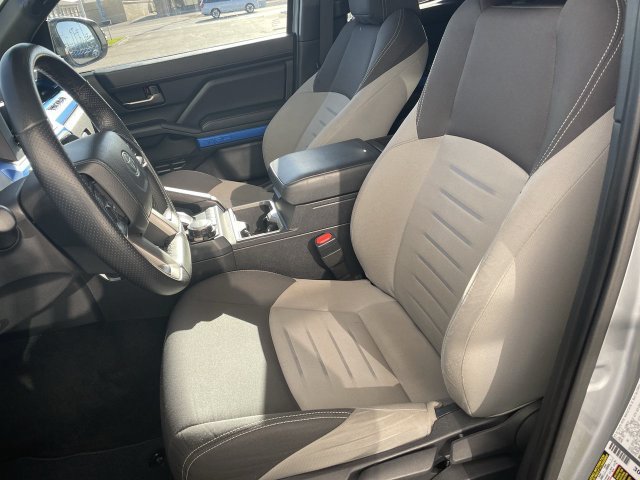 Used 2025 Toyota Tacoma TRD Sport AWD/4WD image 13
