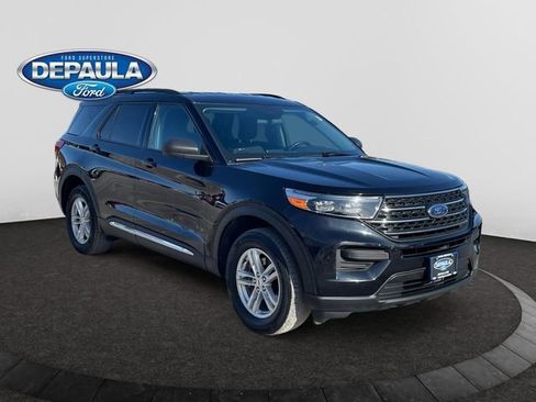 Used 2022 Ford Explorer XLT image 9