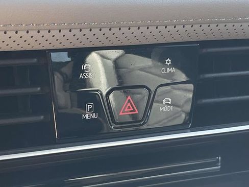 Certified 2026 Volkswagen Atlas Peak Edition AWD/4WD image 30