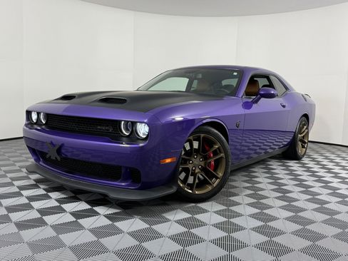 Used 2023 Dodge Challenger SRT Hellcat image 1