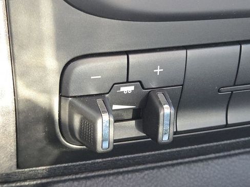 Used 2016 RAM 2500 Tradesman w/ Power & Remote Entry Group image 7