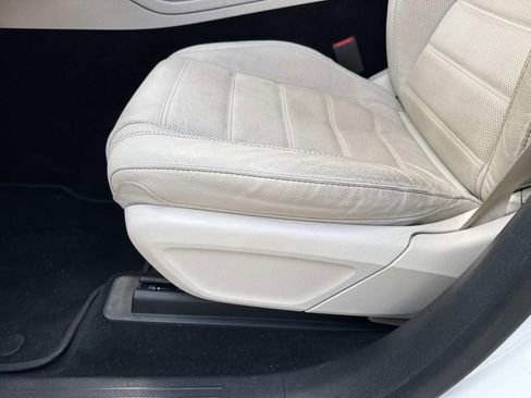 Used 2024 Mercedes-Benz GLE 450 4MATIC image 19