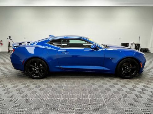 Used 2018 Chevrolet Camaro SS RWD image 7
