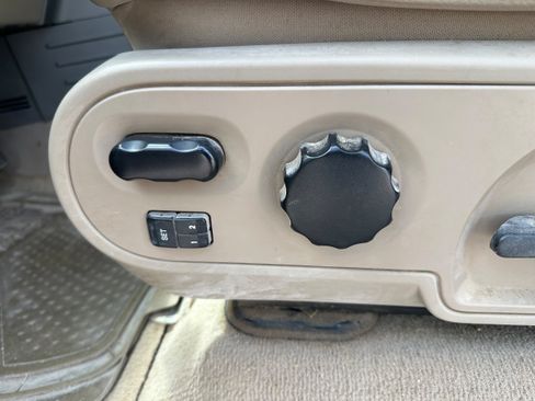 Used 2006 Ford F150 Lariat AWD/4WD image 27