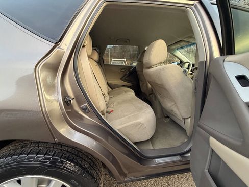 Used 2011 Nissan Murano S image 14