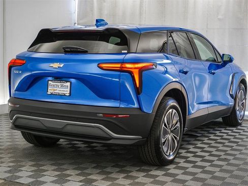New 2026 Chevrolet Blazer EV LT image 8