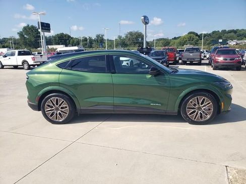 Used 2025 Ford Mustang Mach-E Premium AWD/4WD image 3