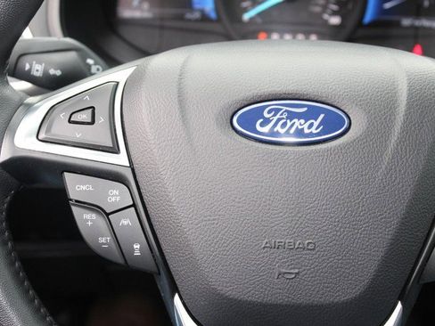 Used 2024 Ford Edge SEL image 23