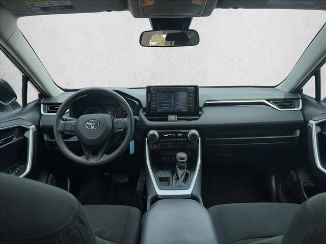 Used 2021 Toyota RAV4 LE FWD image 16