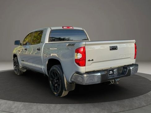 Used 2018 Toyota Tundra SR5 w/ SR5 Upgrade Package image 4