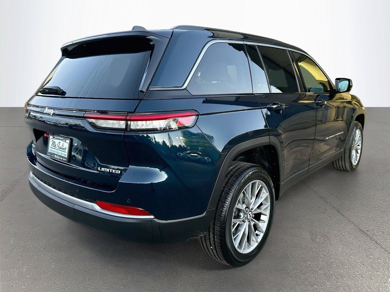 New 2027 Jeep Grand Cherokee Limited AWD/4WD image 4