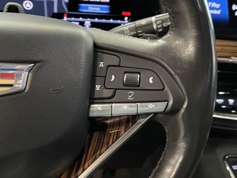 Used 2023 Cadillac Escalade ESV Premium Luxury AWD/4WD image 24