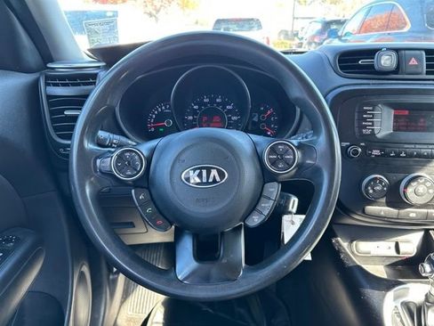 Used 2016 Kia Soul image 17