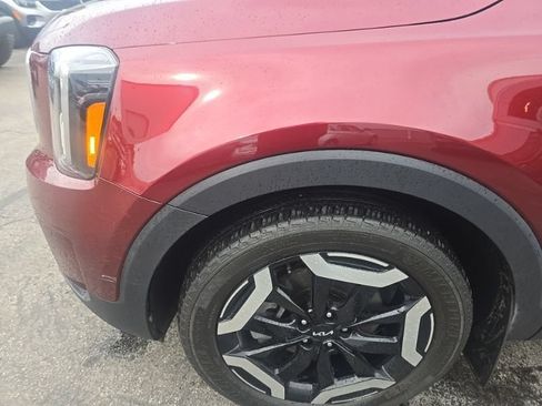 Certified 2023 Kia Telluride EX w/ EX Captain's Chair Package AWD/4WD image 10