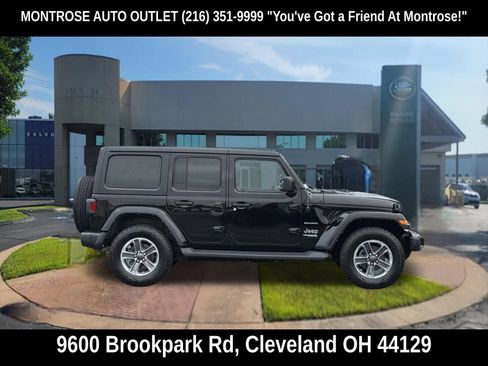 Used 2021 Jeep Wrangler Unlimited Sahara w/ Uconnect 4C Nav & Sound Group AWD/4WD image 3