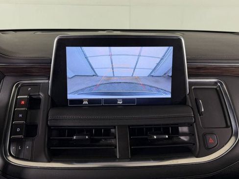 Used 2021 Chevrolet Tahoe Z71 AWD/4WD image 14