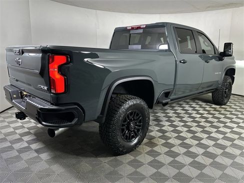 New 2026 Chevrolet Silverado 2500 ZR2 image 5