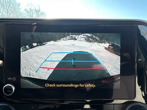 Certified 2024 Toyota Highlander LE image 37