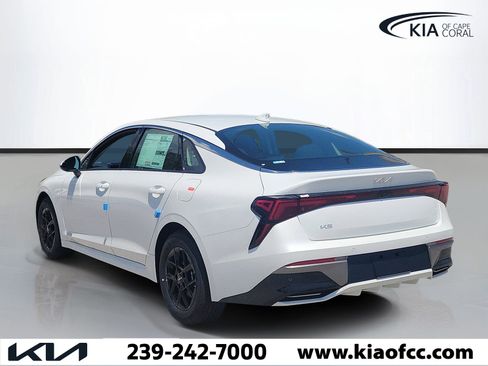 New 2026 Kia K5 LXS FWD image 4