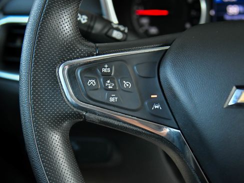 Used 2020 Chevrolet Equinox LT image 27