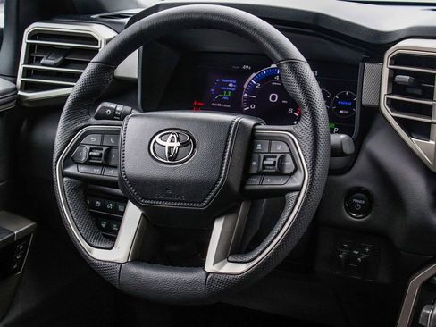 Used 2025 Toyota Tundra Limited AWD/4WD image 24